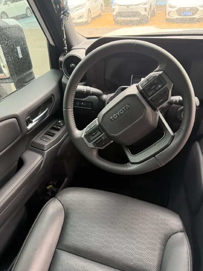 2024 Toyota Land Cruiser Prado 2.4T 282HP L4 8AT Hybrid,autocango,china used car exporter,china ev exporter,chinese used car exporter,chinese used ev exporter