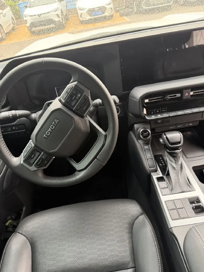 2024 Toyota Land Cruiser Prado 2.4T 282HP L4 8AT Hybrid,autocango,china used car exporter,china ev exporter,chinese used car exporter,chinese used ev exporter