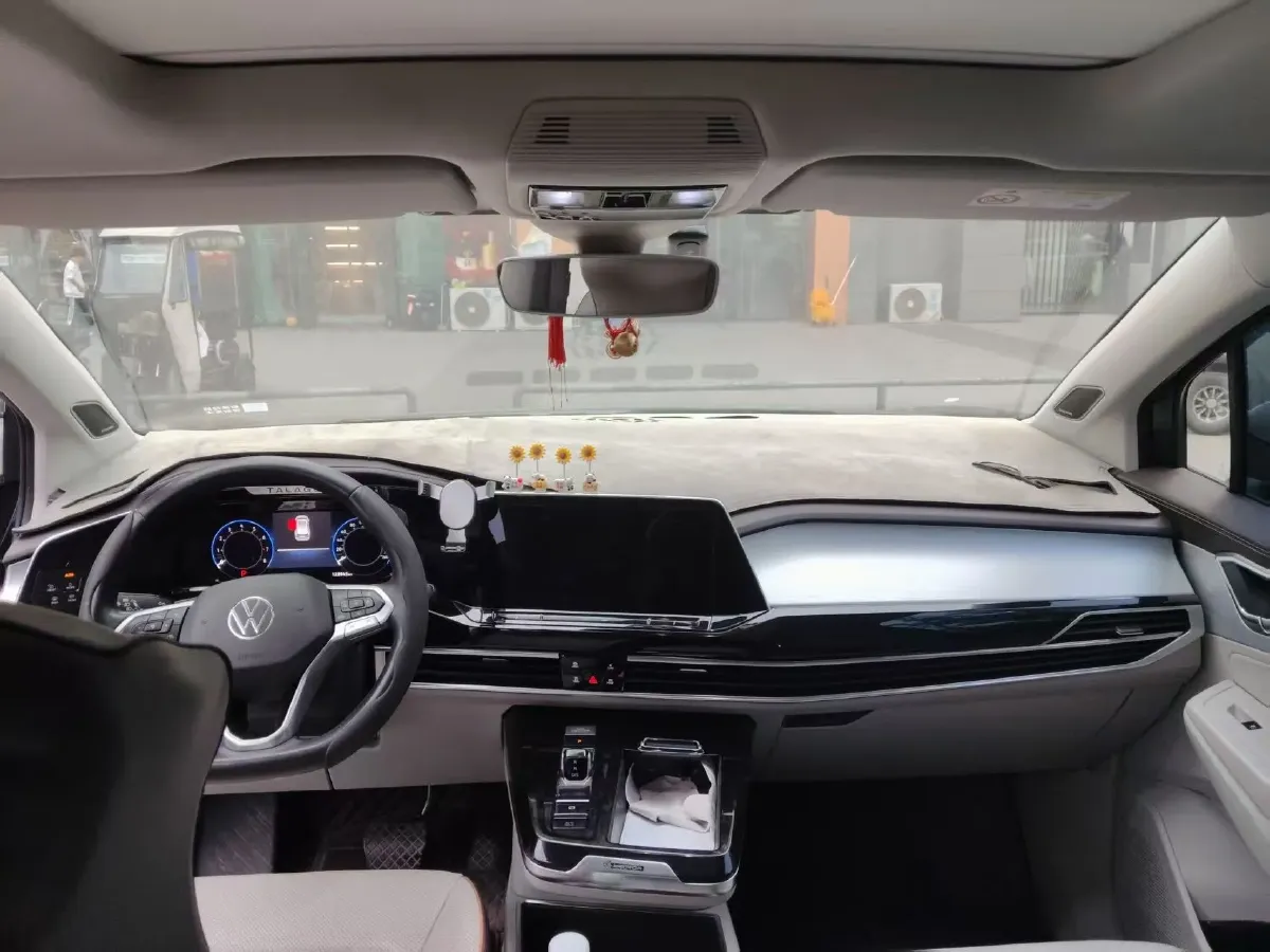 2021 Volkswagen Talagon 2.0T 220HP L4 7DCT,autocango,china used car exporter,china ev exporter,chinese used car exporter,chinese used ev exporter