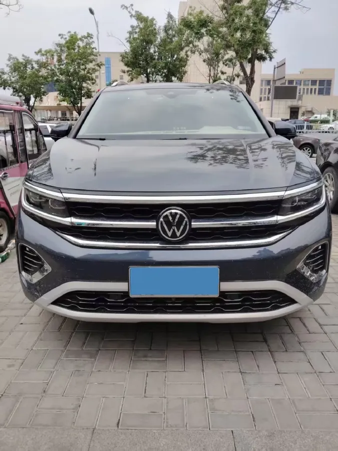 2021 Volkswagen Talagon 2.0T 220HP L4 7DCT,autocango,china used car exporter,china ev exporter,chinese used car exporter,chinese used ev exporter