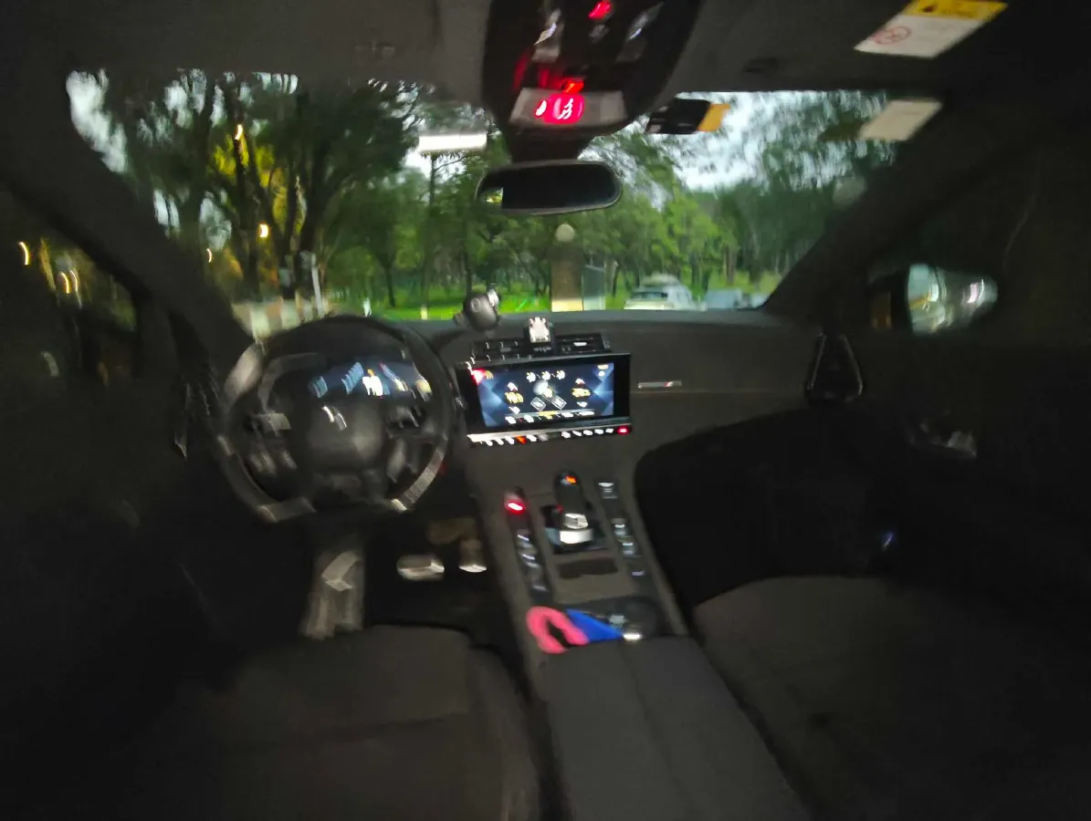 2018 DS 7 1.6T 180HP L4 8AT,autocango,china used car exporter,china ev exporter,chinese used car exporter,chinese used ev exporter