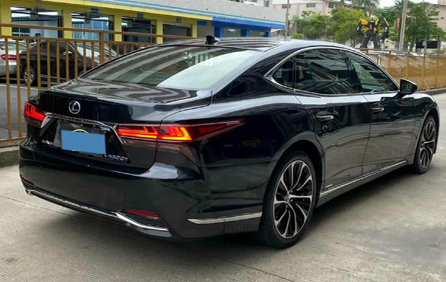 2020 Lexus LS 3.5L 299HP V6 E-CVT Hybrid,autocango,china used car exporter,china ev exporter,chinese used car exporter,chinese used ev exporter