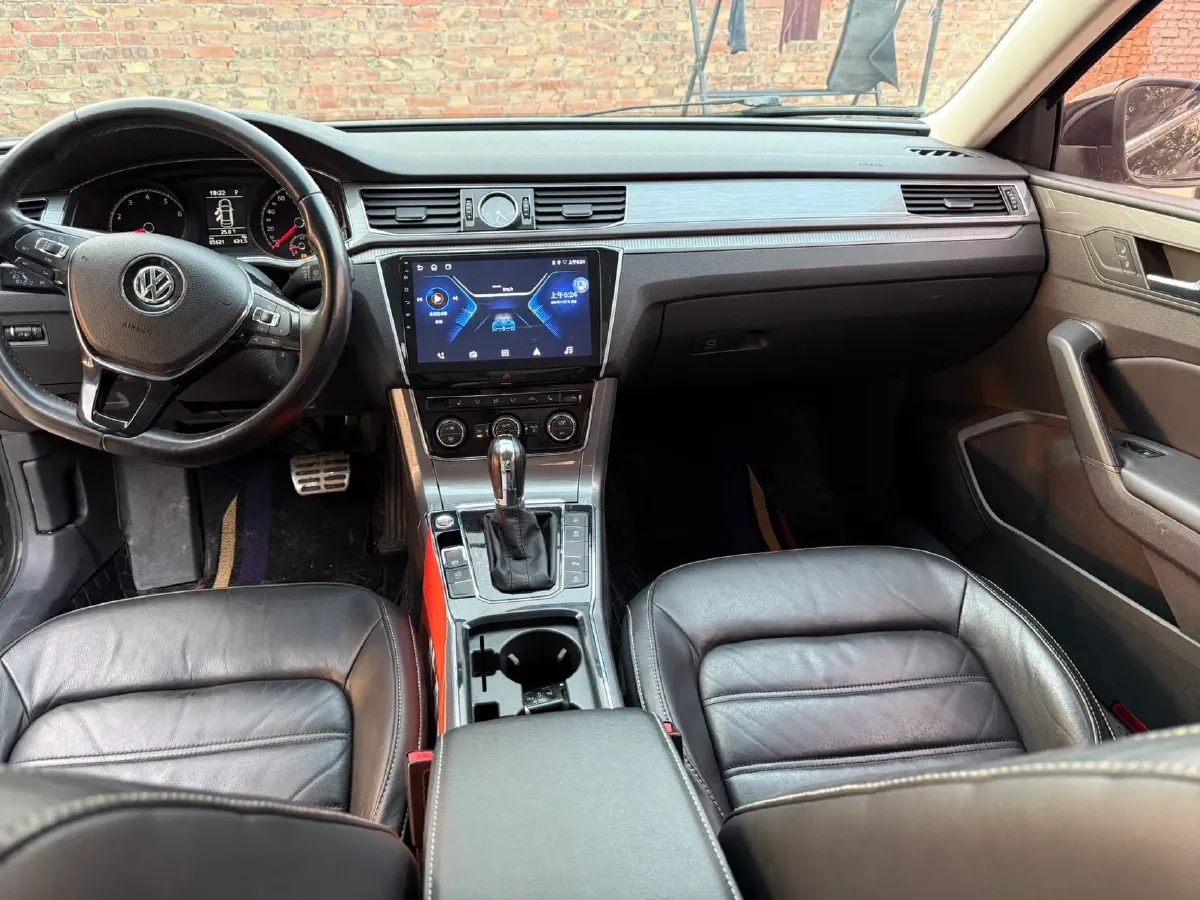 2017 Volkswagen Passat 1.8T 180HP L4 7DCT,autocango,china used car exporter,china ev exporter,chinese used car exporter,chinese used ev exporter