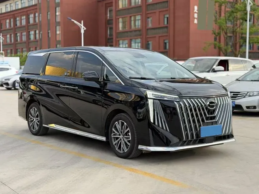 2024 GAC Trumpchi M8 2.0T 252HP L4 8AT,autocango,china used car exporter,china ev exporter,chinese used car exporter,chinese used ev exporter