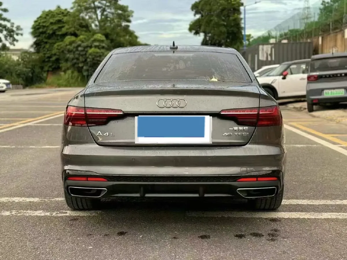 2023 Audi A4L 2.0T 190HP L4 7DCT,autocango,china used car exporter,china ev exporter,chinese used car exporter,chinese used ev exporter