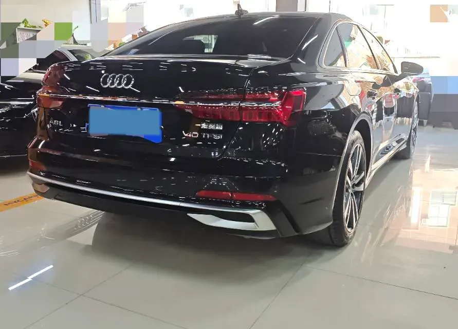 2024 Audi A6L 2.0T 245HP L4 7DCT,autocango,china used car exporter,china ev exporter,chinese used car exporter,chinese used ev exporter