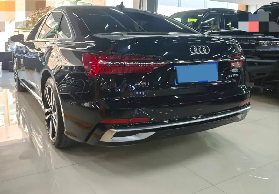 2024 Audi A6L 2.0T 245HP L4 7DCT,autocango,china used car exporter,china ev exporter,chinese used car exporter,chinese used ev exporter