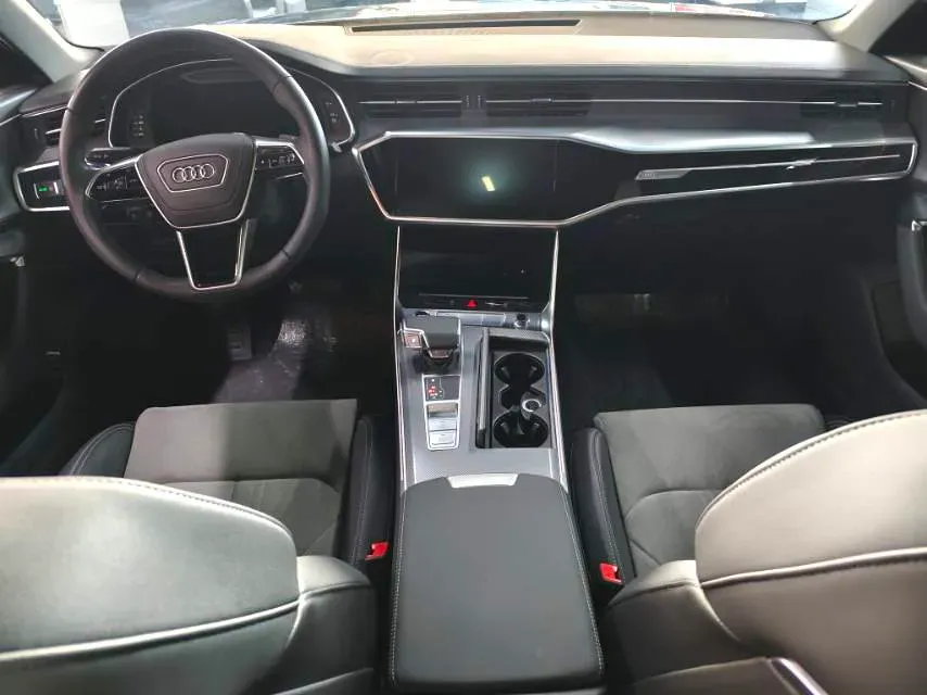 2024 Audi A6L 2.0T 245HP L4 7DCT,autocango,china used car exporter,china ev exporter,chinese used car exporter,chinese used ev exporter