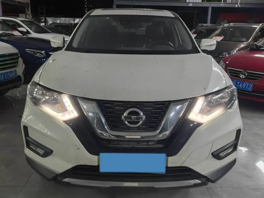 2021 Nissan X-Trail 2.0L 151HP L4 CVT,autocango,china used car exporter,china ev exporter,chinese used car exporter,chinese used ev exporter