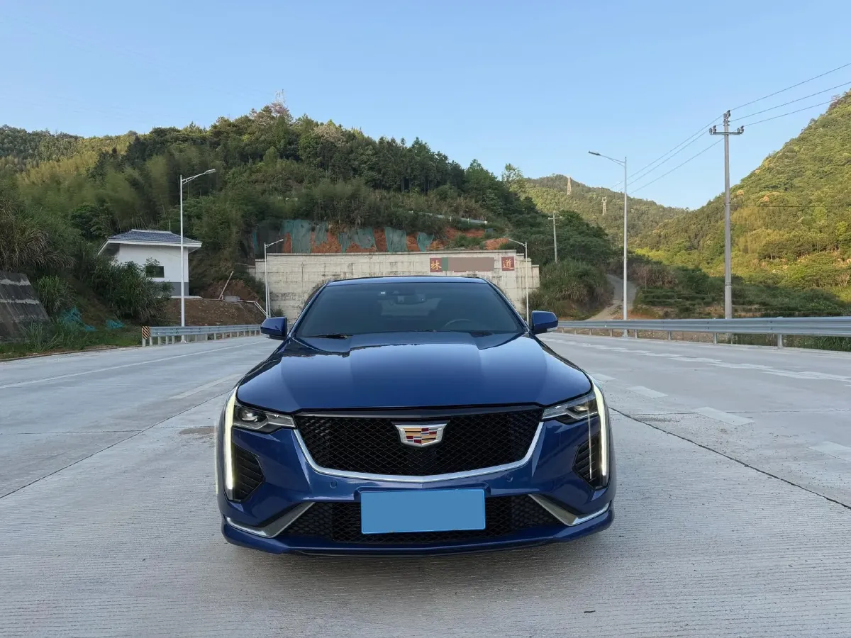 2020 Cadillac CT4 2.0T 237HP L4 8AT,autocango,china used car exporter,china ev exporter,chinese used car exporter,chinese used ev exporter