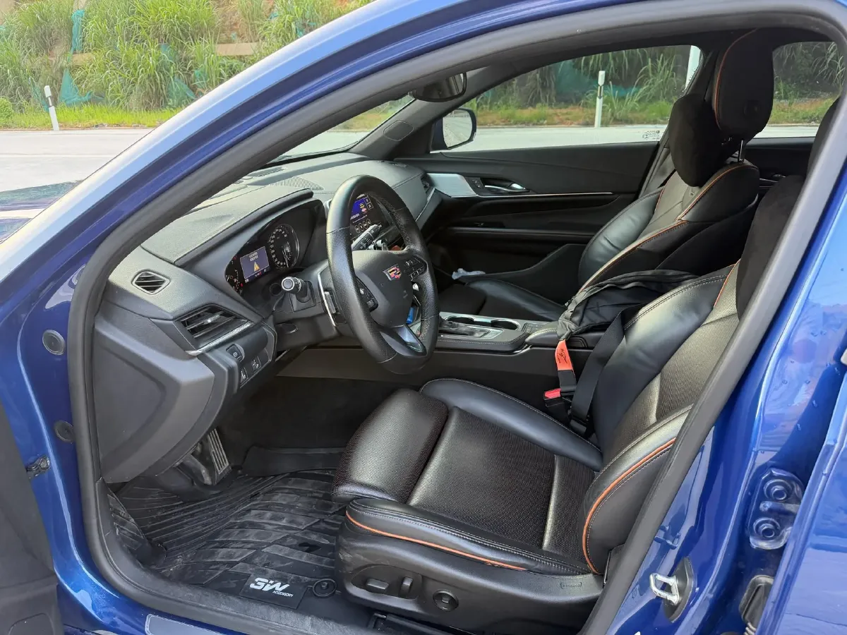 2020 Cadillac CT4 2.0T 237HP L4 8AT,autocango,china used car exporter,china ev exporter,chinese used car exporter,chinese used ev exporter