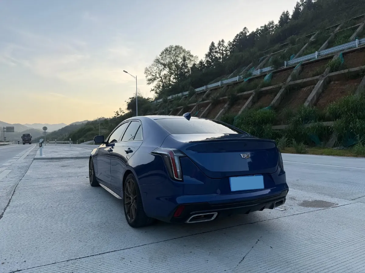 2020 Cadillac CT4 2.0T 237HP L4 8AT,autocango,china used car exporter,china ev exporter,chinese used car exporter,chinese used ev exporter
