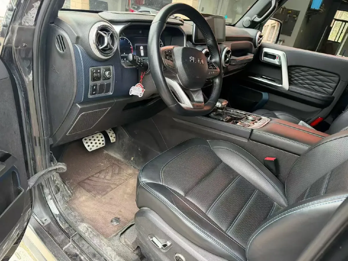 2021 Beijing BJ40 2.0T 224HP L4 8AT,autocango,china used car exporter,china ev exporter,chinese used car exporter,chinese used ev exporter