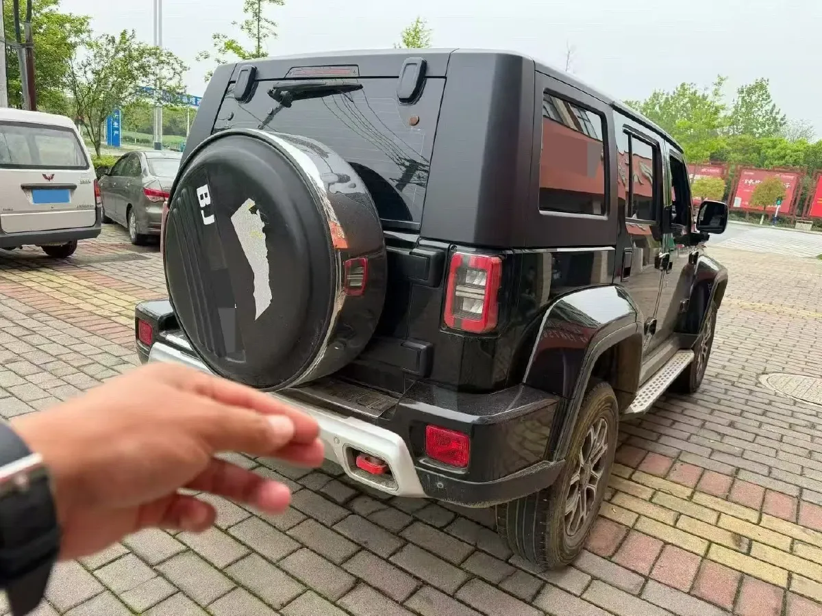 2021 Beijing BJ40 2.0T 224HP L4 8AT,autocango,china used car exporter,china ev exporter,chinese used car exporter,chinese used ev exporter
