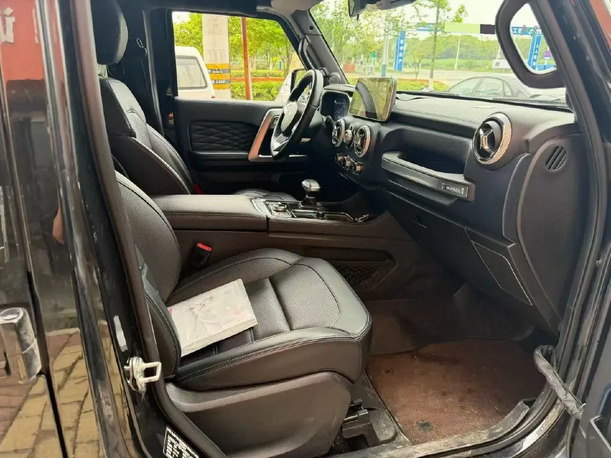 2021 Beijing BJ40 2.0T 224HP L4 8AT,autocango,china used car exporter,china ev exporter,chinese used car exporter,chinese used ev exporter