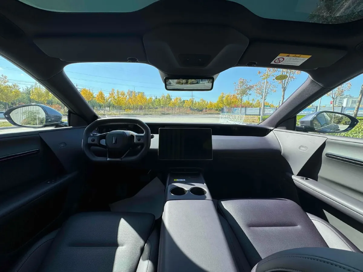 2025 Avatr 06 REEV 156HP REEV,autocango,china used car exporter,china ev exporter,chinese used car exporter,chinese used ev exporter