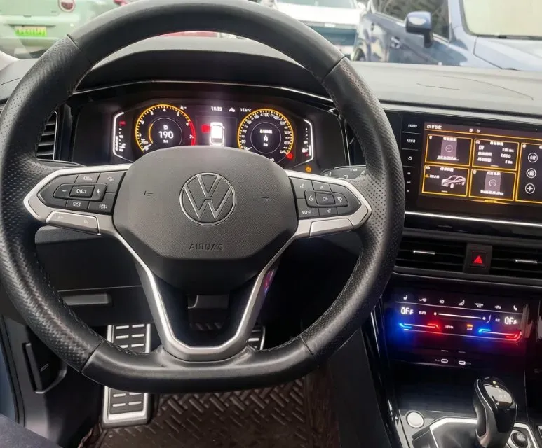 2020 Volkswagen Tayron X 2.0T 186HP L4 7DCT,autocango,china used car exporter,china ev exporter,chinese used car exporter,chinese used ev exporter