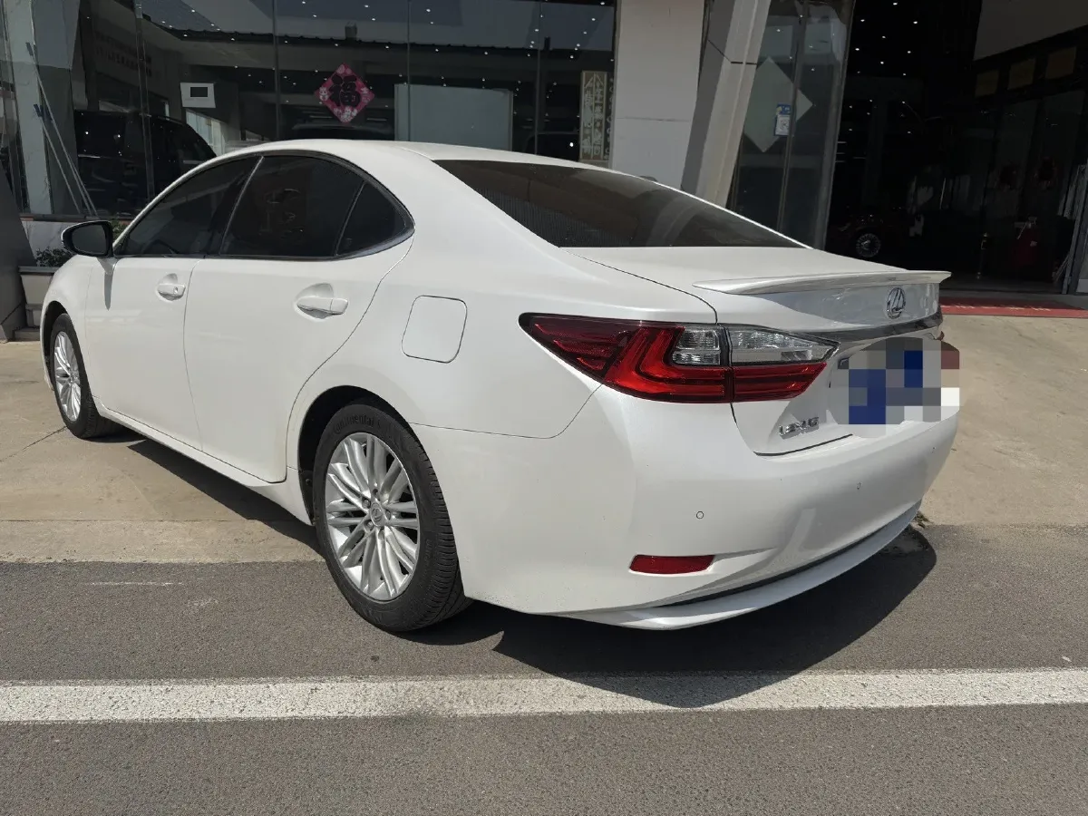2017 Lexus ES 2.0L 167HP L4 6AT,autocango,china used car exporter,china ev exporter,chinese used car exporter,chinese used ev exporter