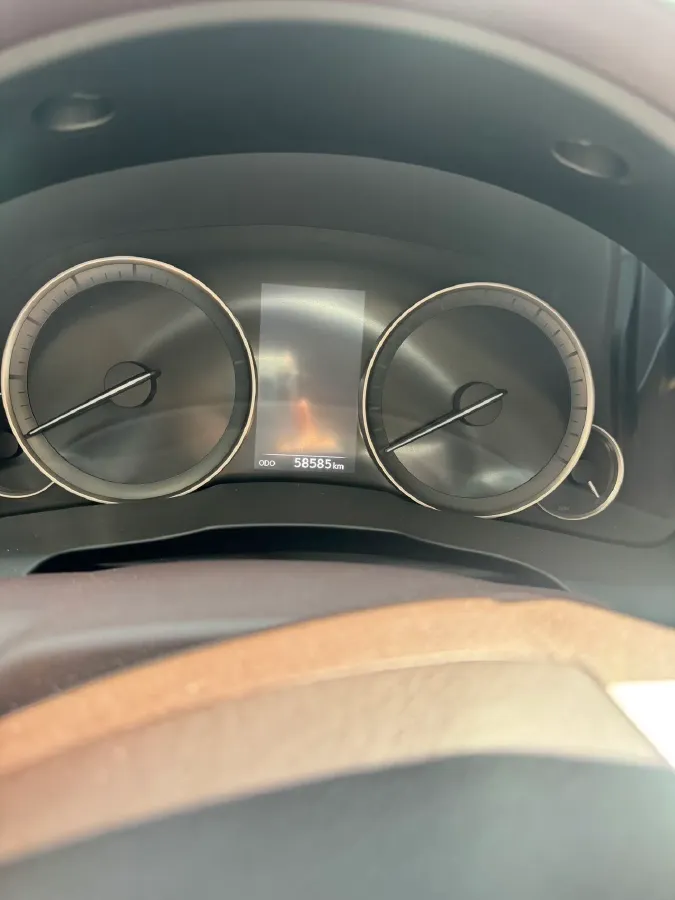 2017 Lexus ES 2.0L 167HP L4 6AT,autocango,china used car exporter,china ev exporter,chinese used car exporter,chinese used ev exporter