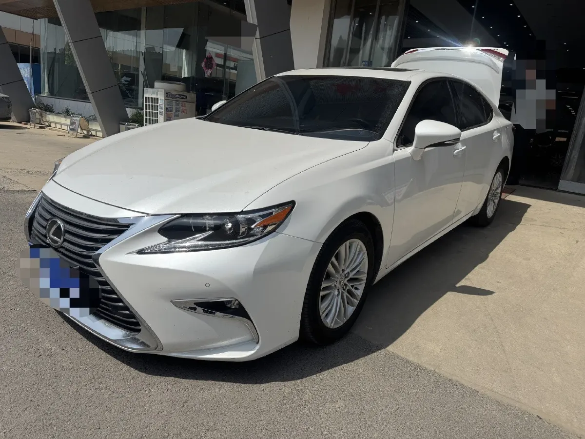 2017 Lexus ES 2.0L 167HP L4 6AT,autocango,china used car exporter,china ev exporter,chinese used car exporter,chinese used ev exporter