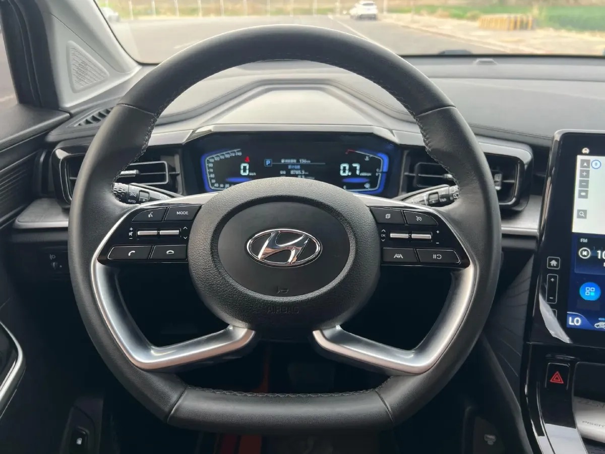 2021 Hyundai Custo 1.5T 170HP L4 8AT,autocango,china used car exporter,china ev exporter,chinese used car exporter,chinese used ev exporter
