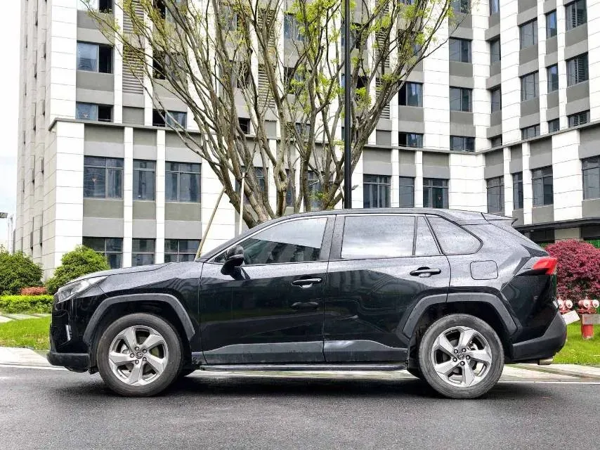 2021 Toyota RAV4 2.5L 178HP L4 E-CVT Hybrid,autocango,china used car exporter,china ev exporter,chinese used car exporter,chinese used ev exporter