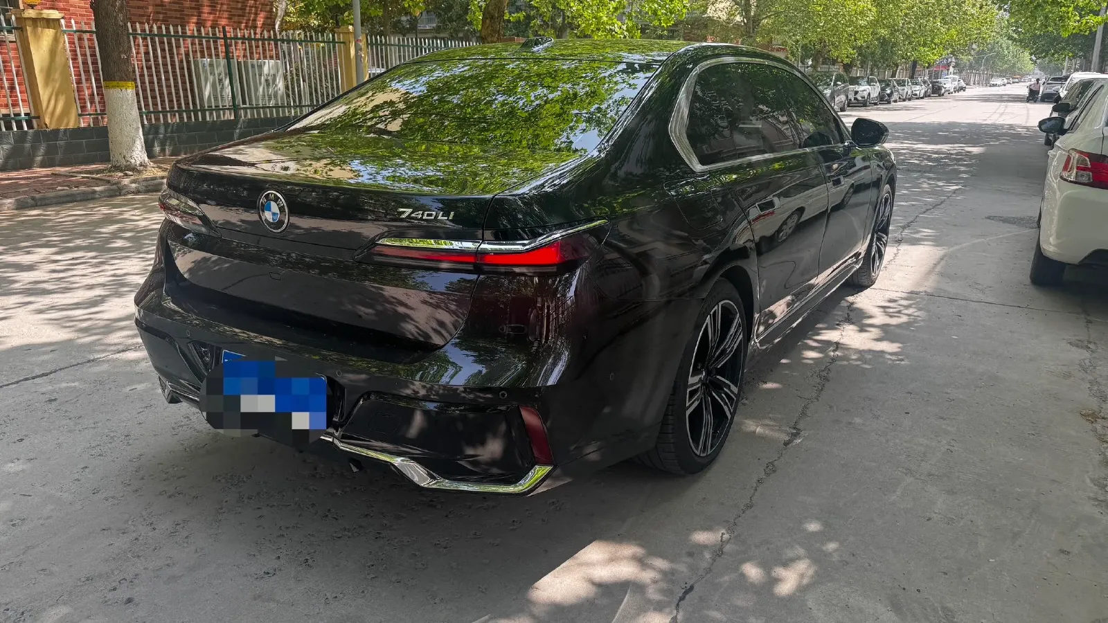 2023 BMW 7 Series 3.0T 381HP L6 8AT,autocango,china used car exporter,china ev exporter,chinese used car exporter,chinese used ev exporter