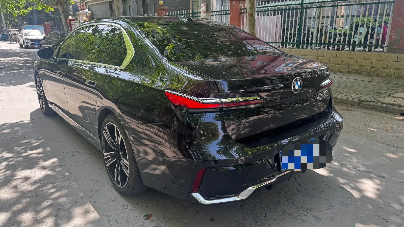 2023 BMW 7 Series 3.0T 381HP L6 8AT,autocango,china used car exporter,china ev exporter,chinese used car exporter,chinese used ev exporter