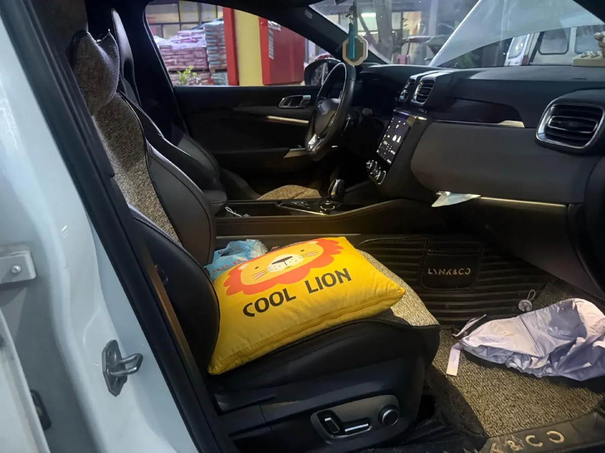 2019 LYNK&CO 03 2.0T 190HP L4 6AT,autocango,china used car exporter,china ev exporter,chinese used car exporter,chinese used ev exporter