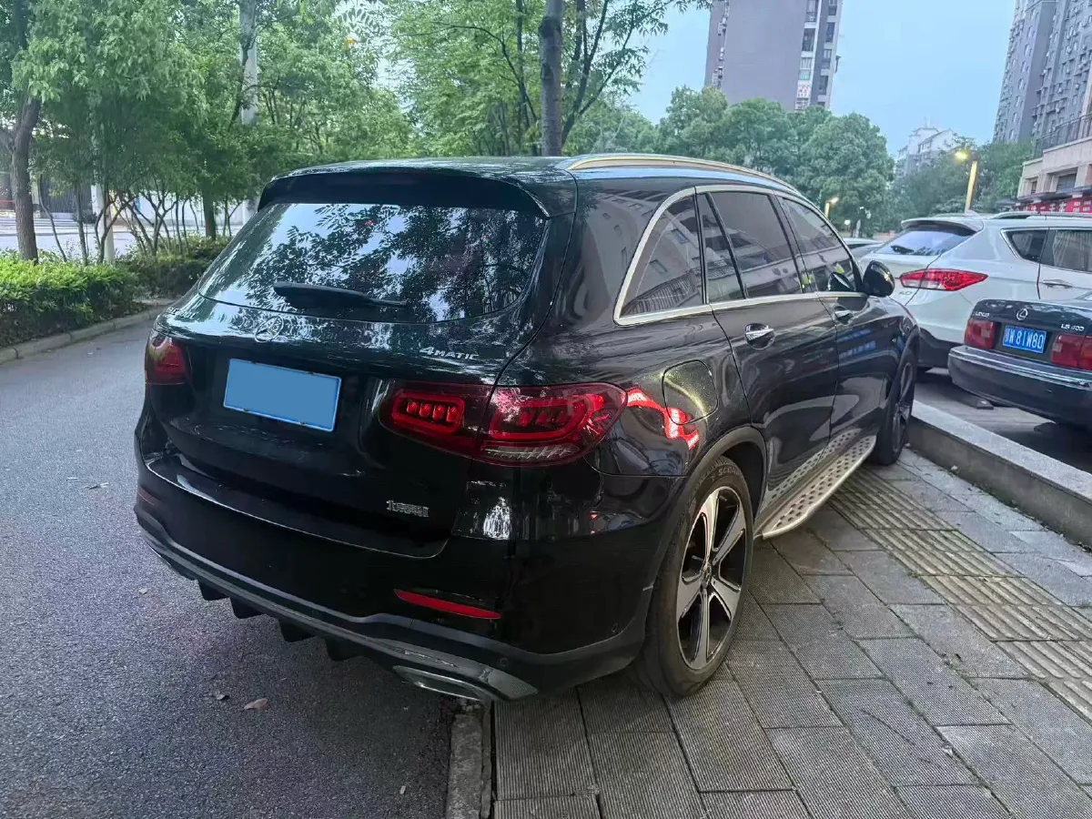 2022 Mercedes-Benz GLC Class 2.0T 258HP L4 9AT,autocango,china used car exporter,china ev exporter,chinese used car exporter,chinese used ev exporter