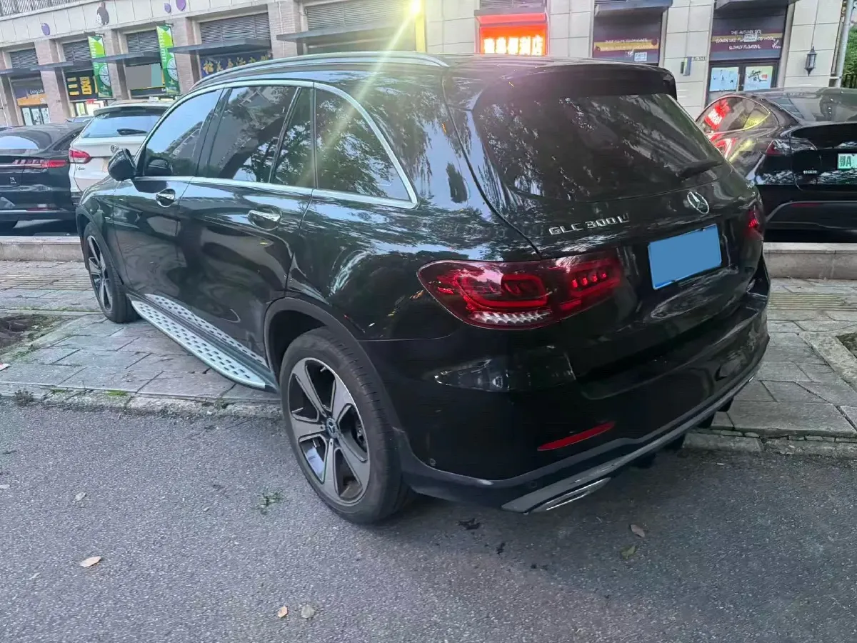 2022 Mercedes-Benz GLC Class 2.0T 258HP L4 9AT,autocango,china used car exporter,china ev exporter,chinese used car exporter,chinese used ev exporter