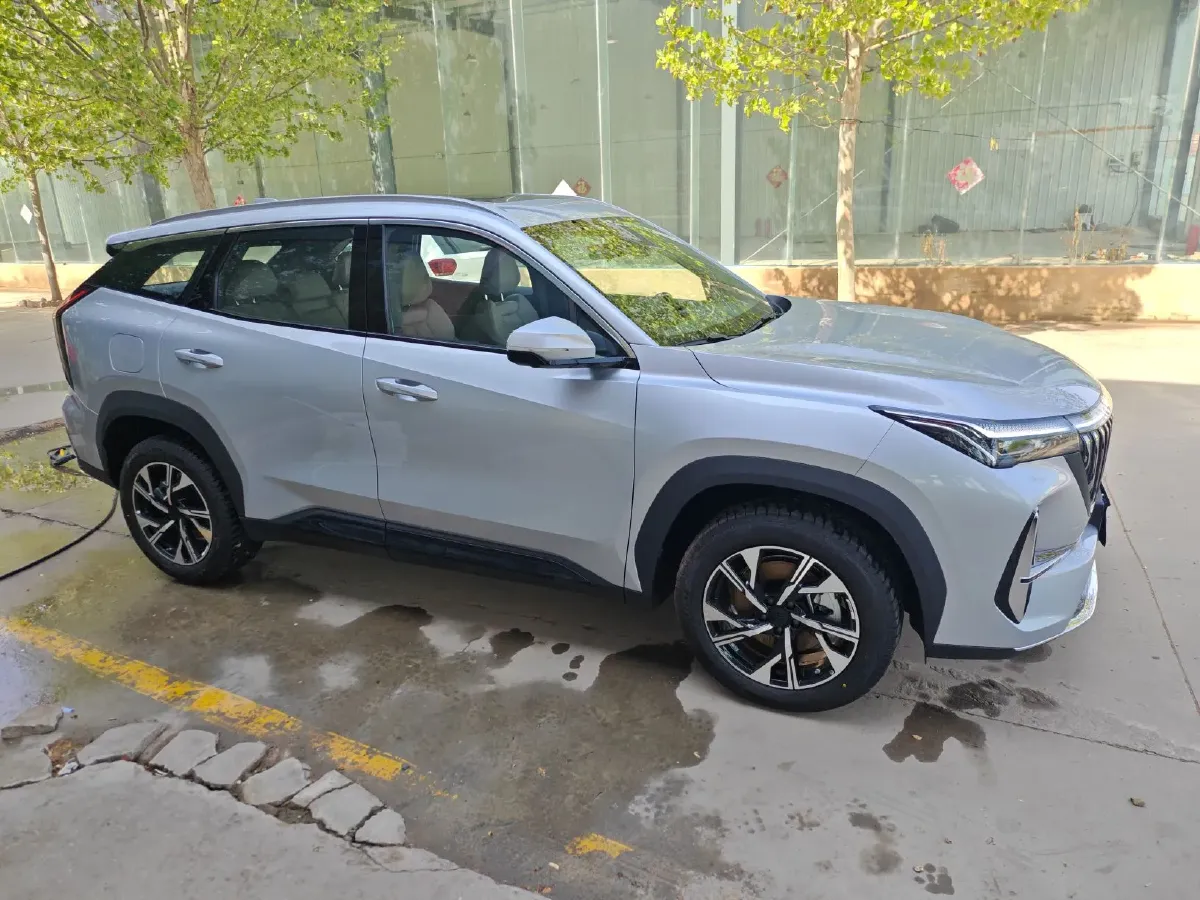 2025 Geely StarRay 1.5T 181HP L4 7DCT,autocango,china used car exporter,china ev exporter,chinese used car exporter,chinese used ev exporter