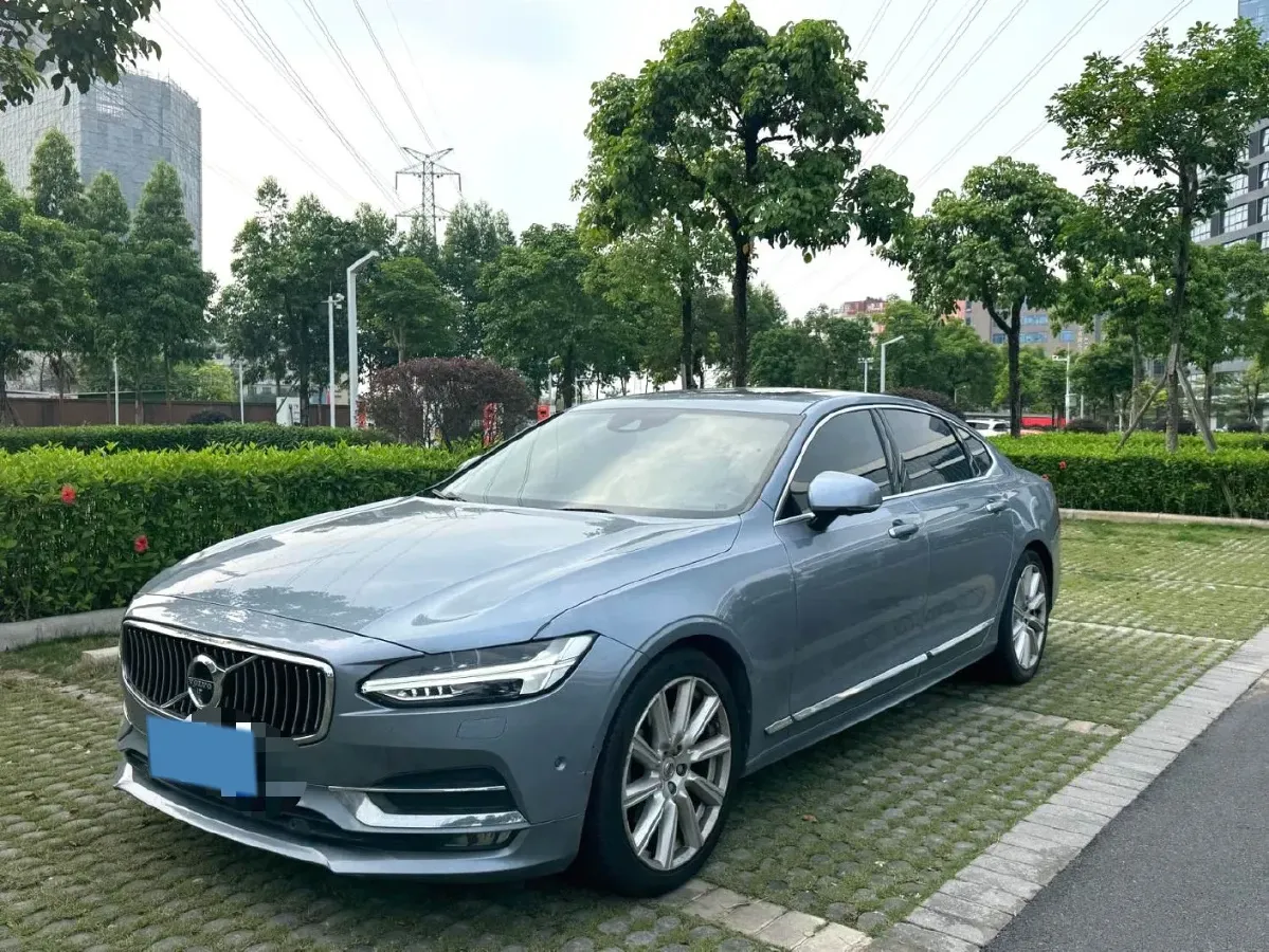 2019 Volvo S90 2.0T 254HP L4 8AT,autocango,china used car exporter,china ev exporter,chinese used car exporter,chinese used ev exporter