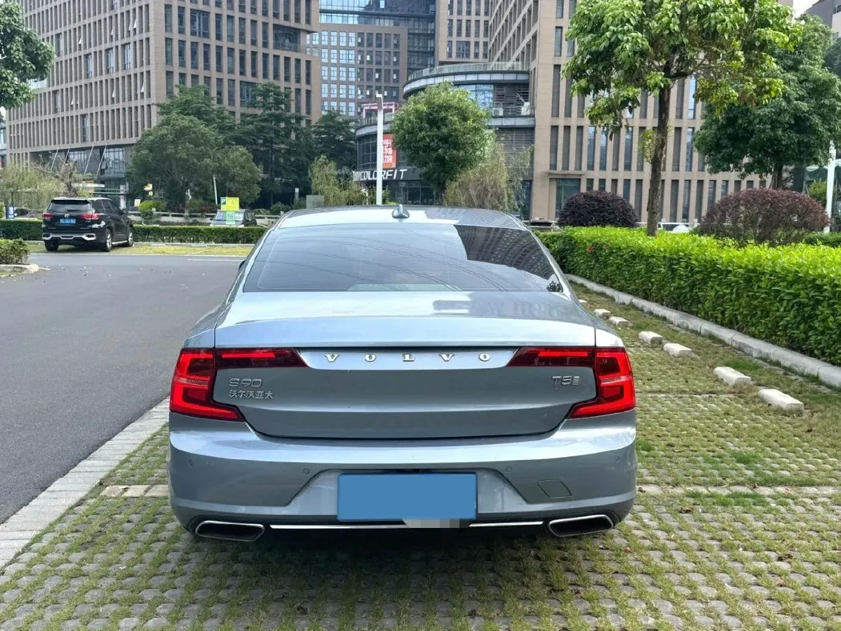 2019 Volvo S90 2.0T 254HP L4 8AT,autocango,china used car exporter,china ev exporter,chinese used car exporter,chinese used ev exporter