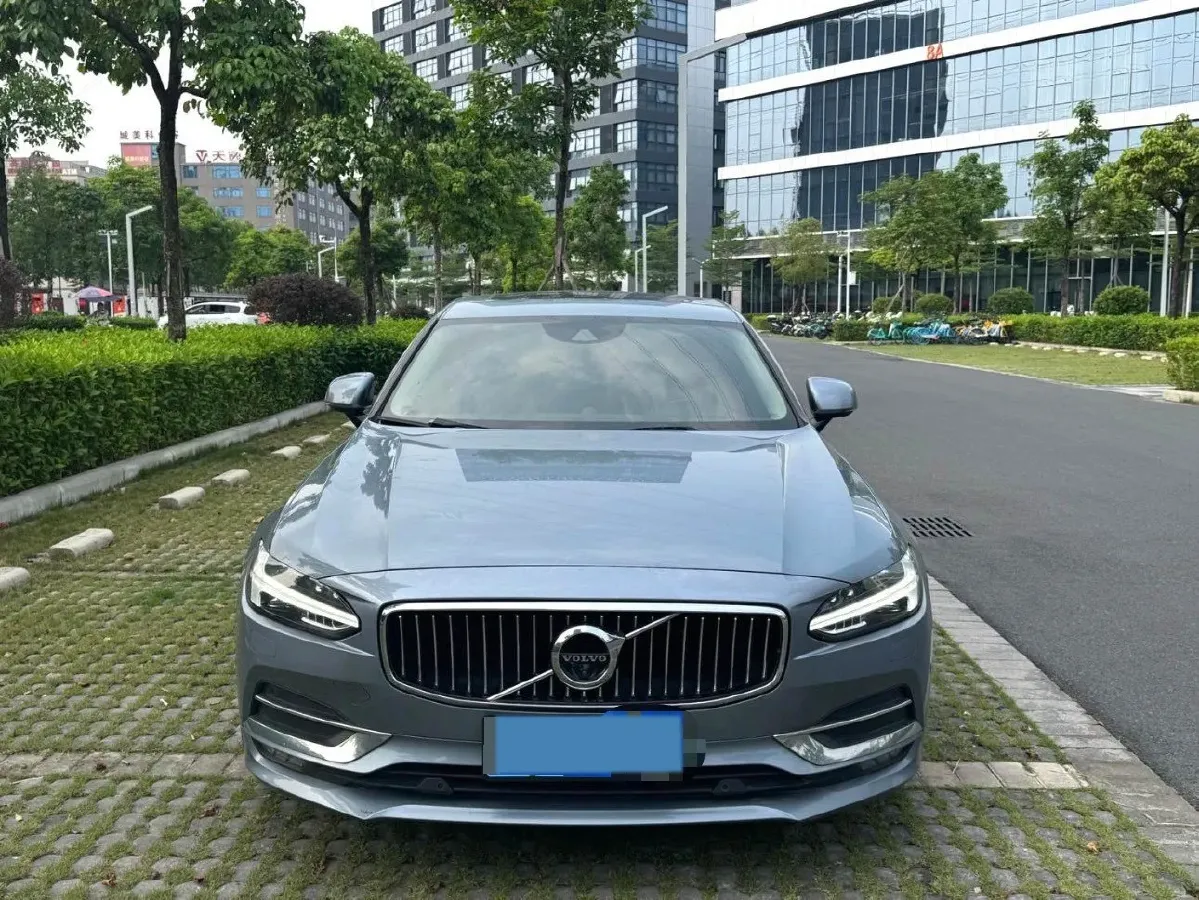 2019 Volvo S90 2.0T 254HP L4 8AT,autocango,china used car exporter,china ev exporter,chinese used car exporter,chinese used ev exporter