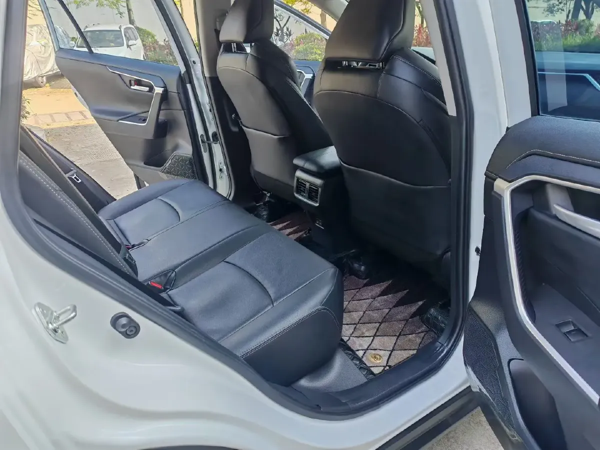 2023 Toyota Wildlander 2.0L 171HP L4 CVT,autocango,china used car exporter,china ev exporter,chinese used car exporter,chinese used ev exporter