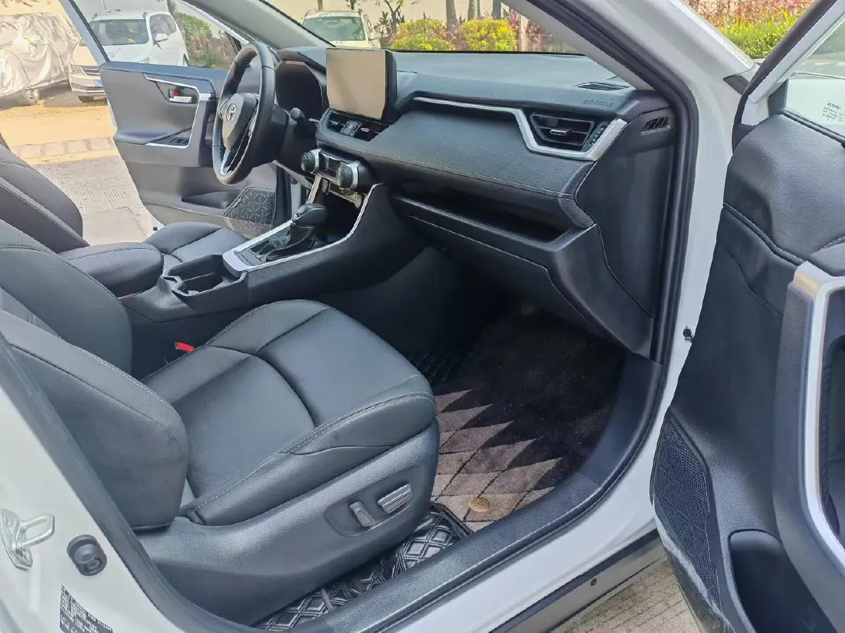 2023 Toyota Wildlander 2.0L 171HP L4 CVT,autocango,china used car exporter,china ev exporter,chinese used car exporter,chinese used ev exporter