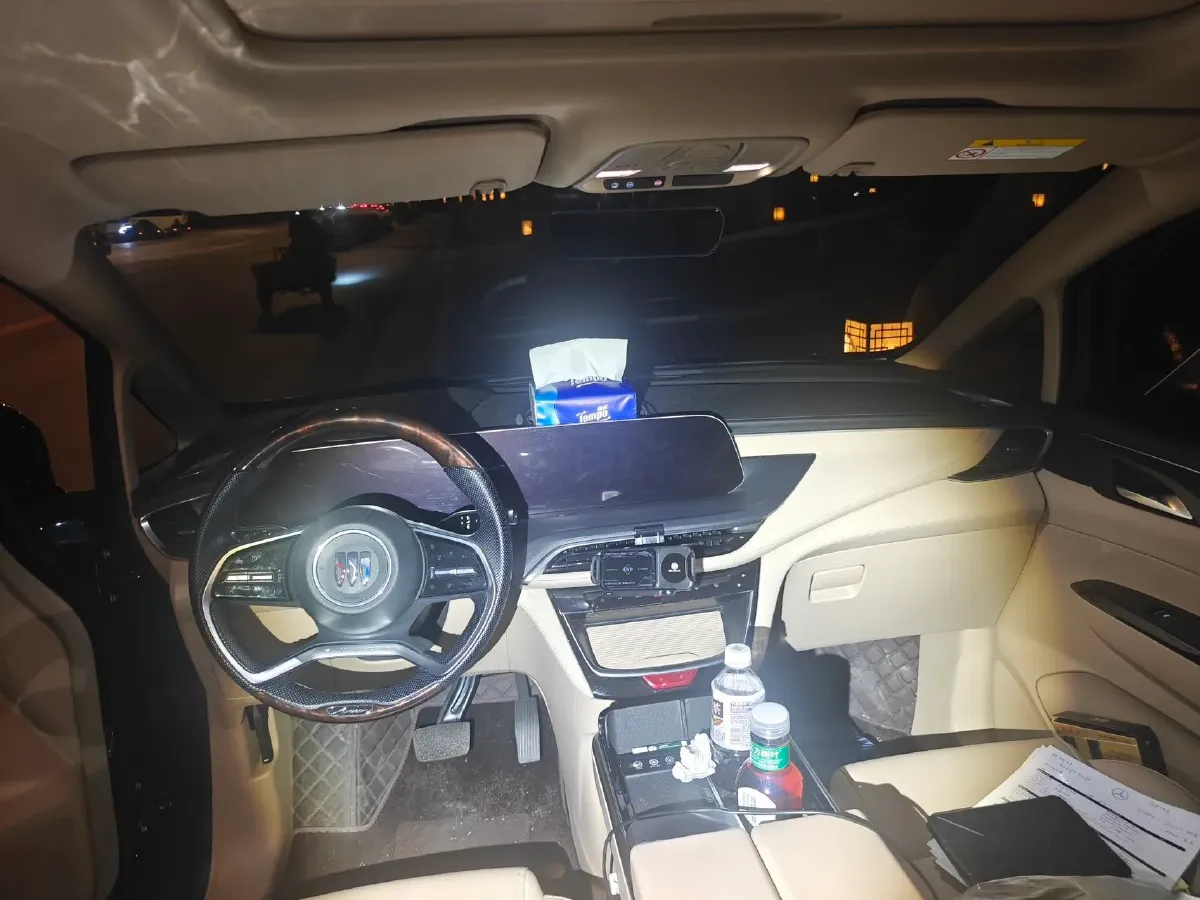 2025 Buick GL8 2.0T 237HP L4 9AT,autocango,china used car exporter,china ev exporter,chinese used car exporter,chinese used ev exporter