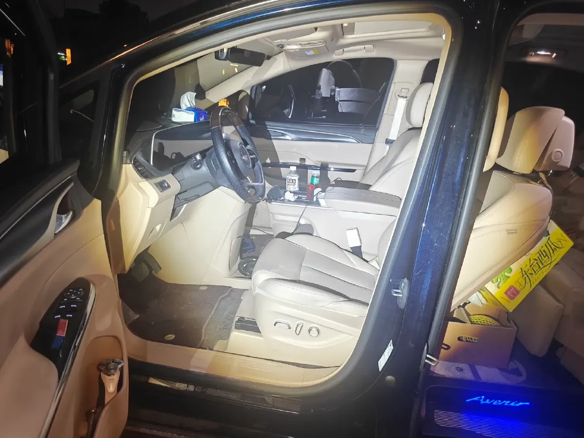 2025 Buick GL8 2.0T 237HP L4 9AT,autocango,china used car exporter,china ev exporter,chinese used car exporter,chinese used ev exporter