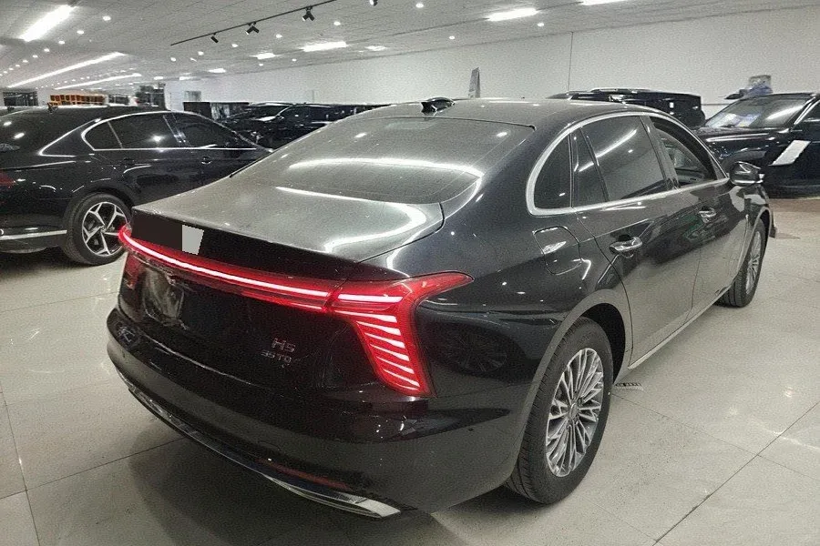 2024 HongQi H5 1.5T 169HP L4 7DCT,autocango,china used car exporter,china ev exporter,chinese used car exporter,chinese used ev exporter