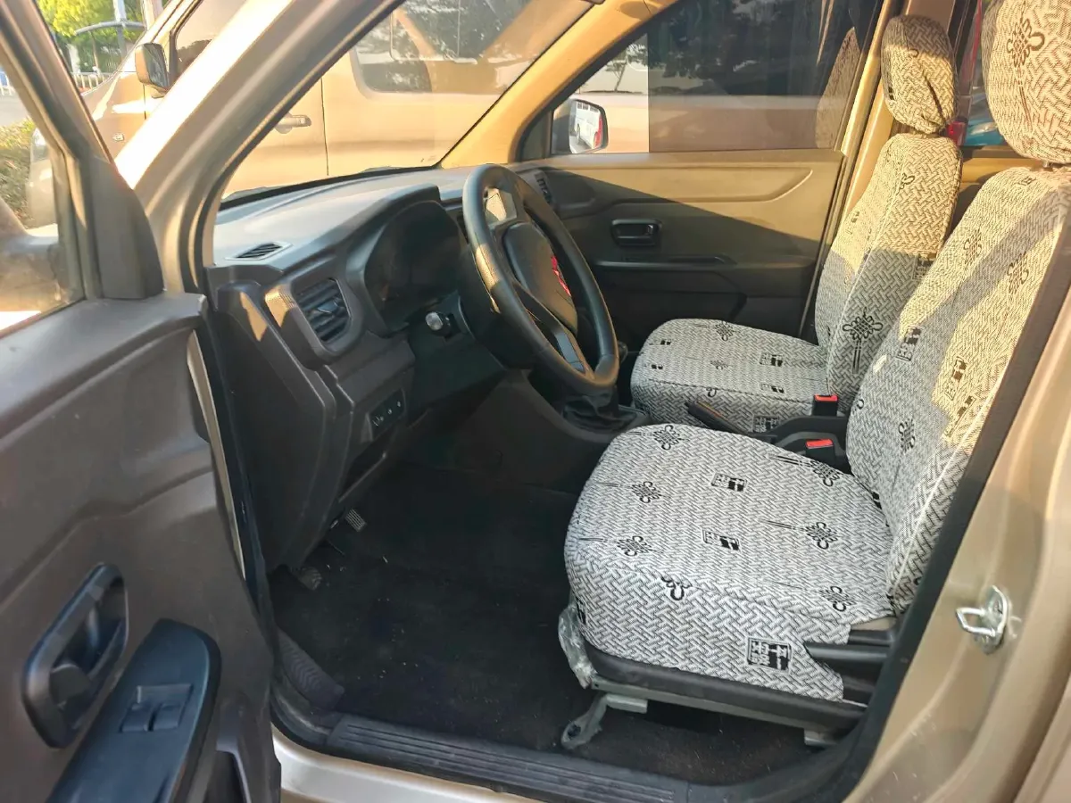 2022 JinBei Little Sea Lion X30 1.5L 102HP L4 5MT,autocango,china used car exporter,china ev exporter,chinese used car exporter,chinese used ev exporter