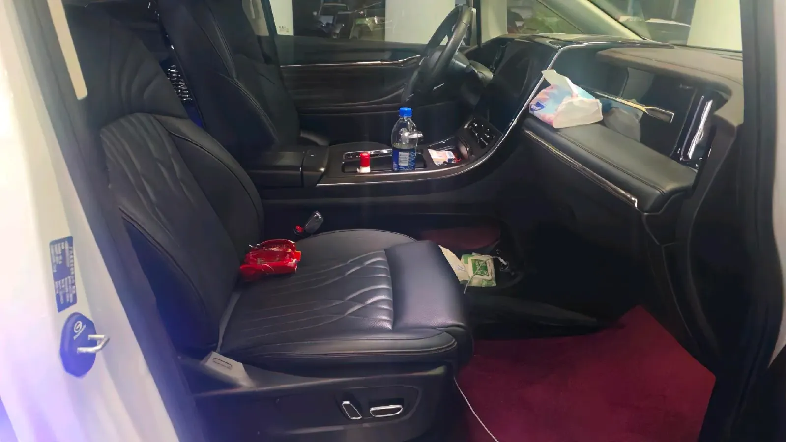 2024 GAC Trumpchi M8 2.0T 252HP L4 8AT,autocango,china used car exporter,china ev exporter,chinese used car exporter,chinese used ev exporter