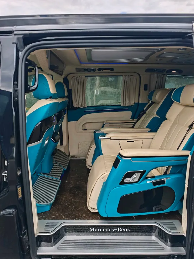 2021 Mercedes-Benz Vito 2.0T 211HP L4 9AT,autocango,china used car exporter,china ev exporter,chinese used car exporter,chinese used ev exporter