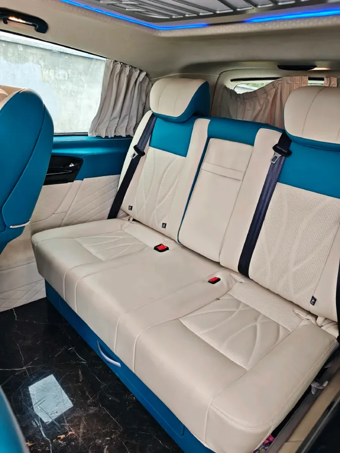 2021 Mercedes-Benz Vito 2.0T 211HP L4 9AT,autocango,china used car exporter,china ev exporter,chinese used car exporter,chinese used ev exporter