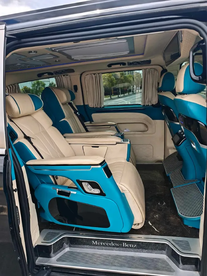 2021 Mercedes-Benz Vito 2.0T 211HP L4 9AT,autocango,china used car exporter,china ev exporter,chinese used car exporter,chinese used ev exporter