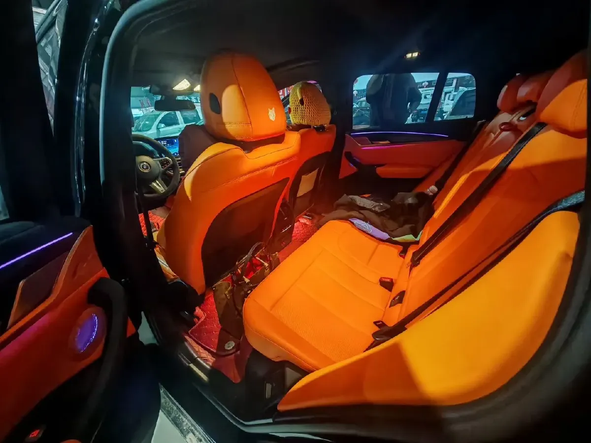 2022 BMW X4 2.0T 245HP L4 8AT,autocango,china used car exporter,china ev exporter,chinese used car exporter,chinese used ev exporter