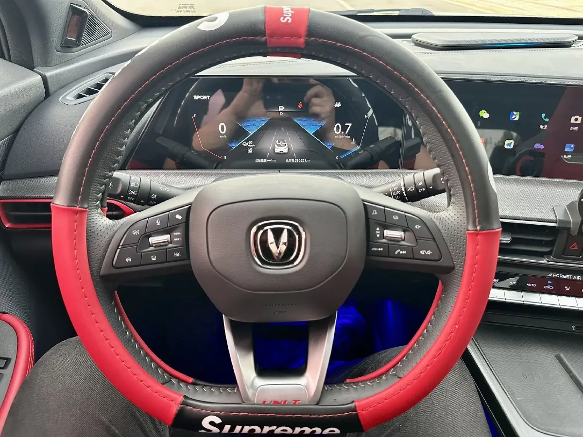 2020 ChangAn UNI-T 1.5T 180HP L4 7DCT,autocango,china used car exporter,china ev exporter,chinese used car exporter,chinese used ev exporter