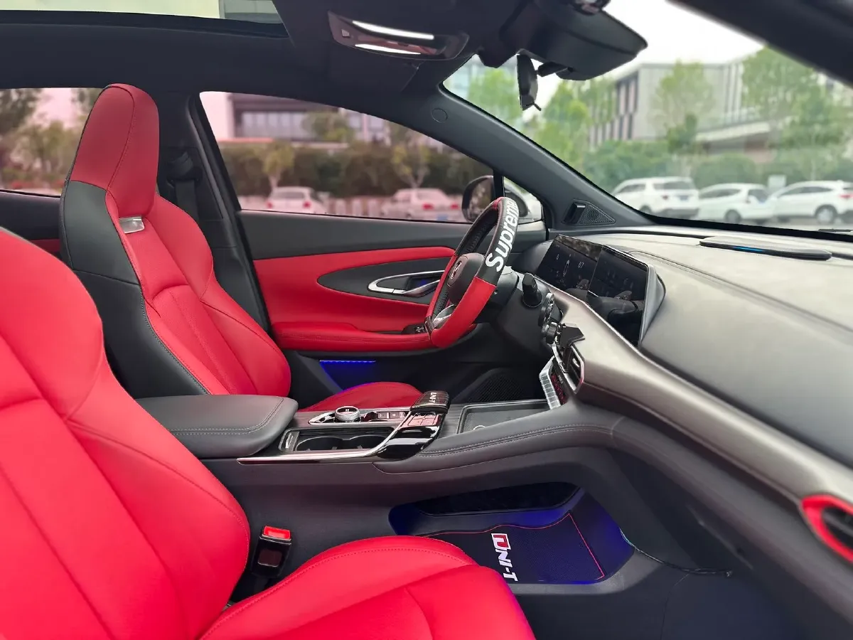 2020 ChangAn UNI-T 1.5T 180HP L4 7DCT,autocango,china used car exporter,china ev exporter,chinese used car exporter,chinese used ev exporter