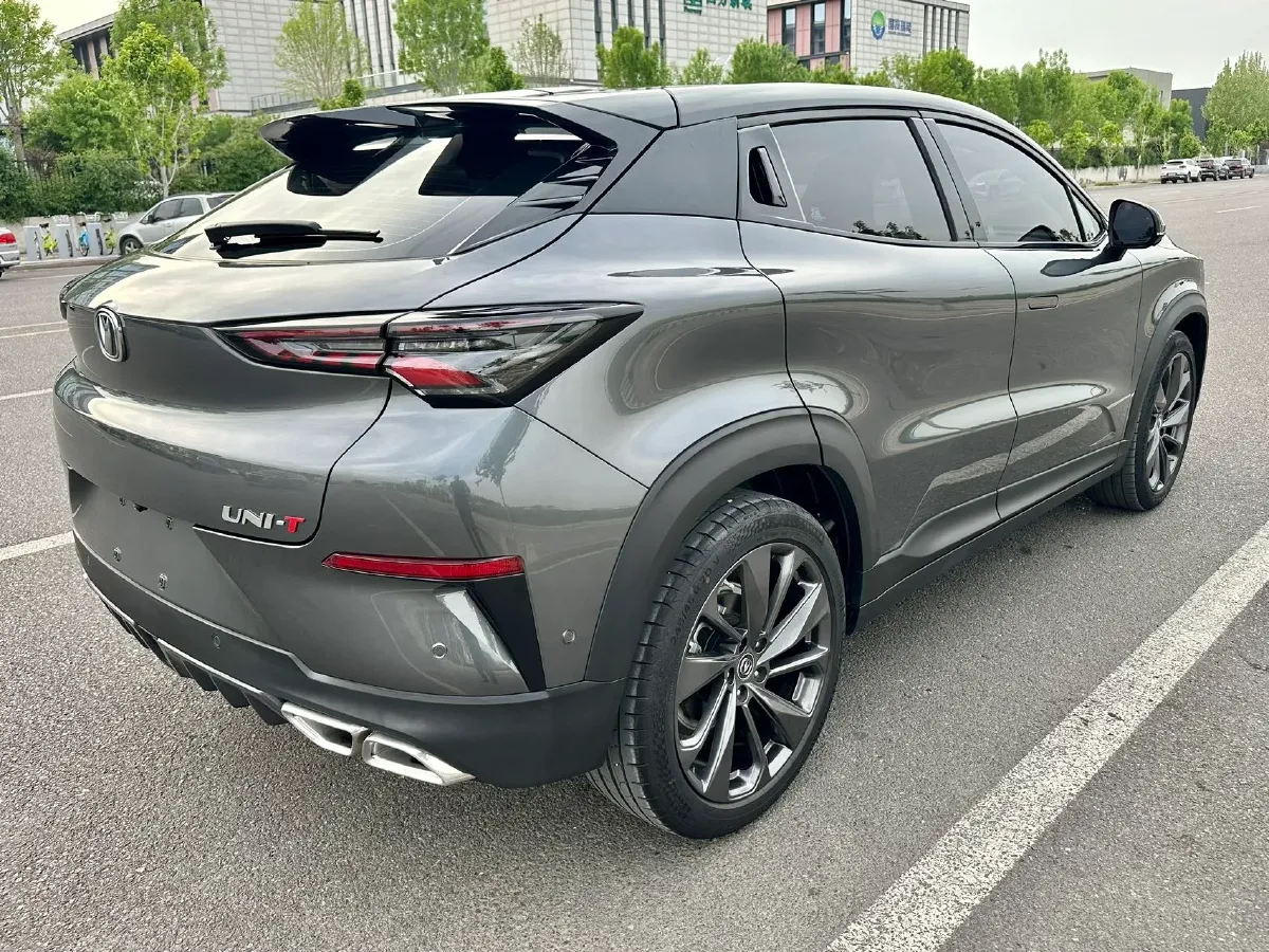 2020 ChangAn UNI-T 1.5T 180HP L4 7DCT,autocango,china used car exporter,china ev exporter,chinese used car exporter,chinese used ev exporter