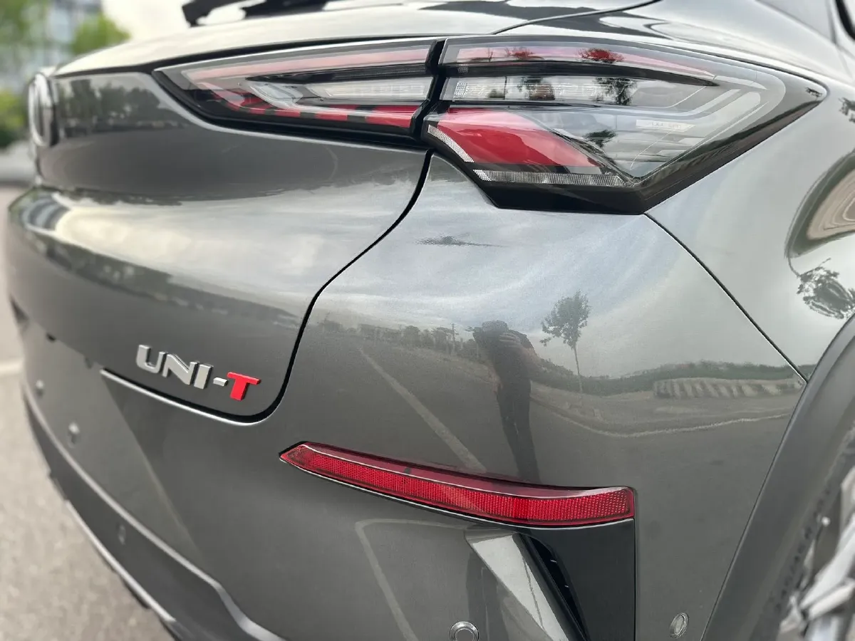 2020 ChangAn UNI-T 1.5T 180HP L4 7DCT,autocango,china used car exporter,china ev exporter,chinese used car exporter,chinese used ev exporter